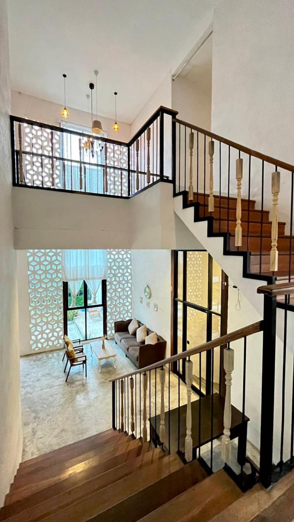White Wall Riverfront Hotel Kamphaeng Phet Ngoại thất bức ảnh