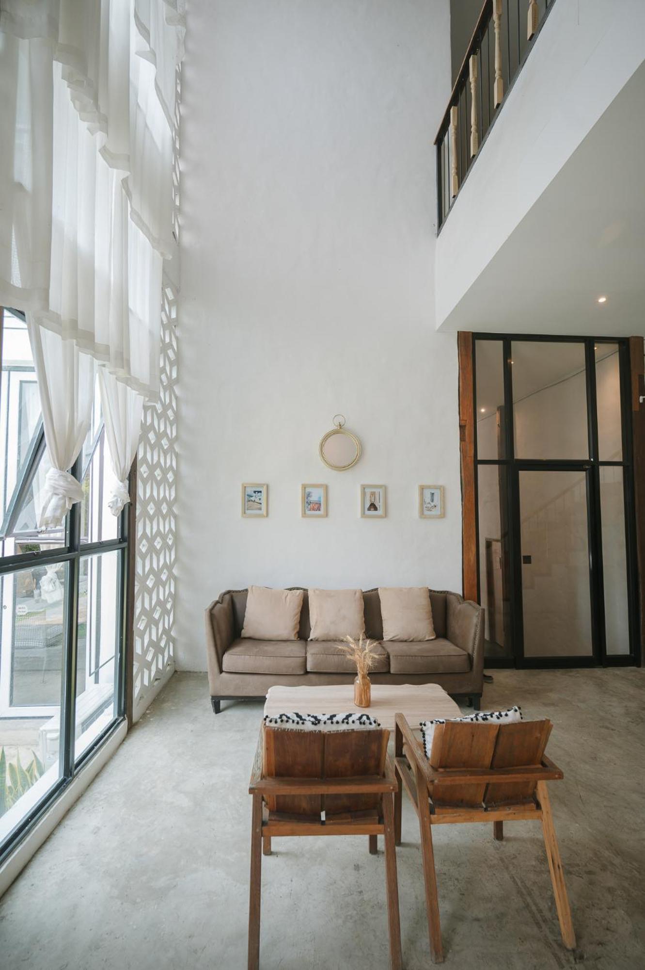 White Wall Riverfront Hotel Kamphaeng Phet Ngoại thất bức ảnh